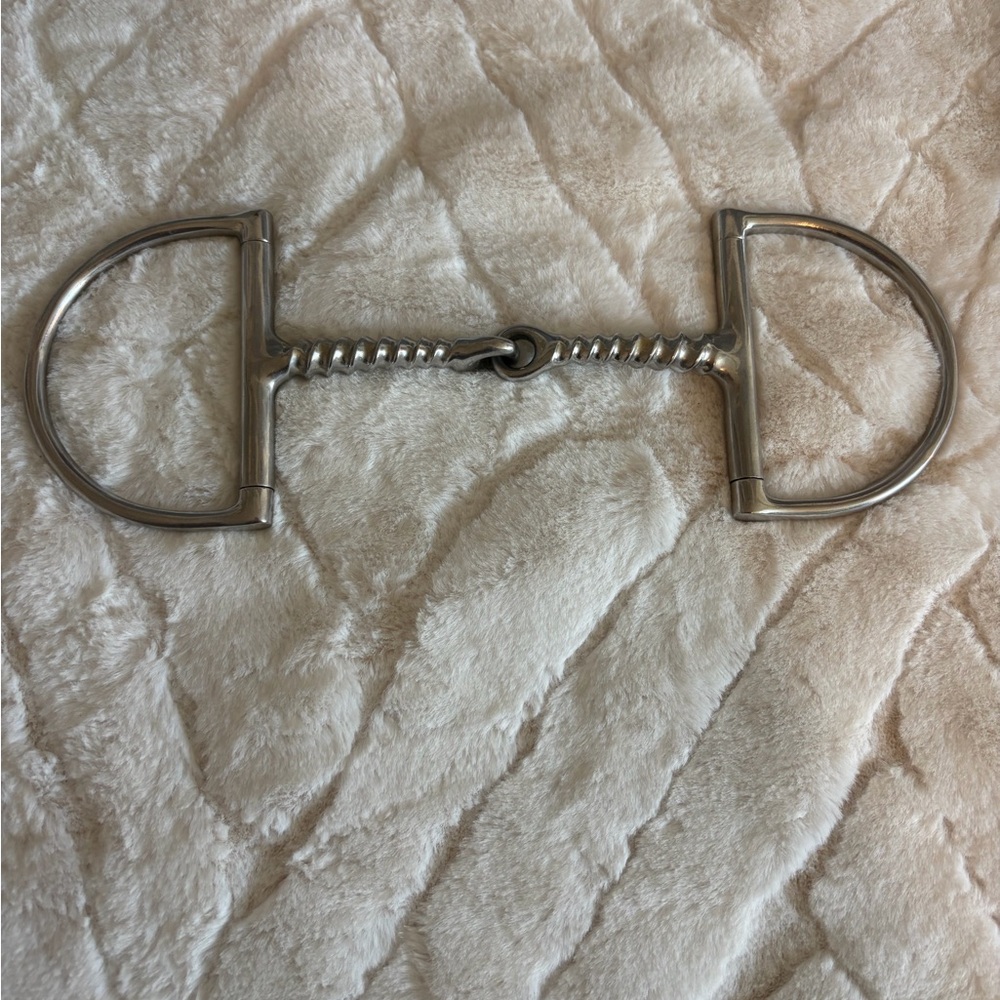Good Cond. 5.0 Inch D-Ring Corkscrew Twist Jointed Snaffle Stainless Steel Bit.